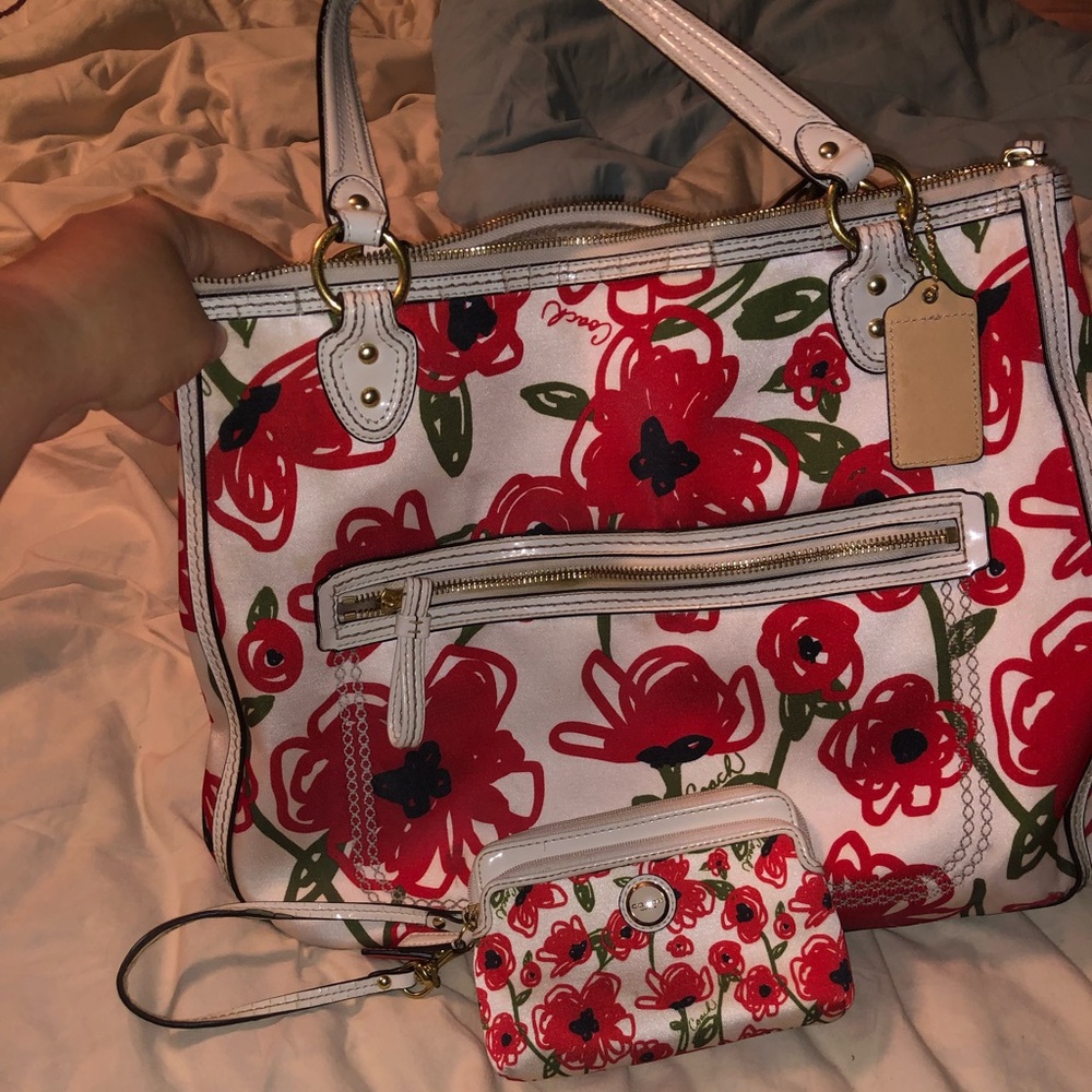 Coach Poppy Tote with Wallet